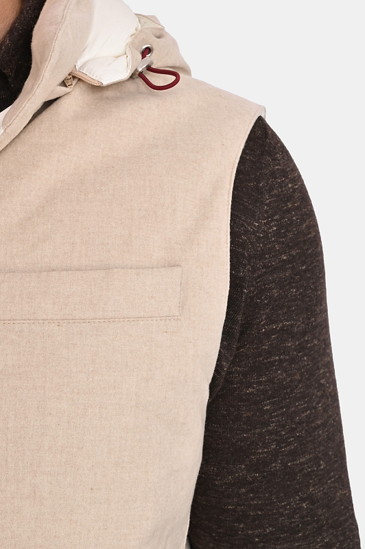 Стеганый жилет с капюшоном BRUNELLO  CUCINELLI Бежевый Мужской MM4701775